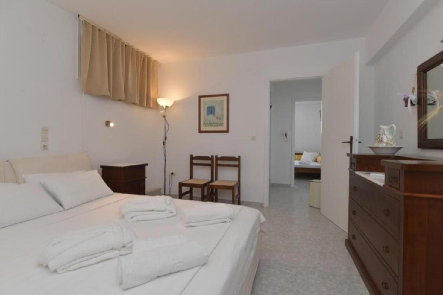 Beachfront Bocamviglies Rooms - Naoussa Bespoke View Zimmer foto